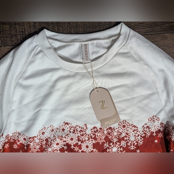 Zolucky Women’s Sweatshirt Christmas Snowflake Stars Red & White Size S NWT - Picture 3 of 16